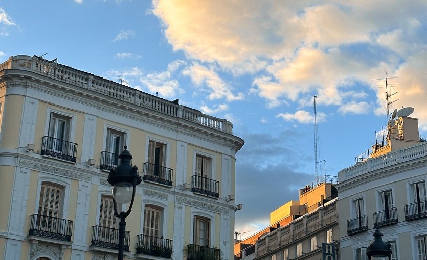 Madrid'e kaç gün ayrılır